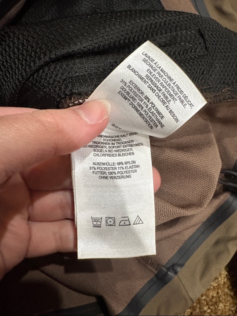 Mountain Hardwear Softshell Women’s Jacket View 4